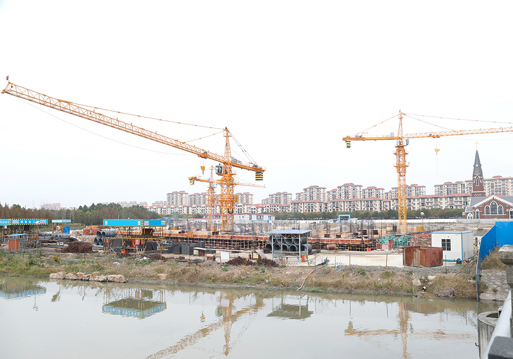 QTZ160 (6516、6020) Topkit Crane 10ton Jib طول 60/65m